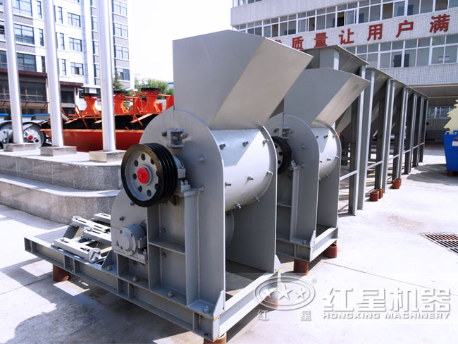 双级破碎机车间