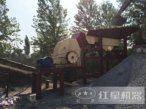 重锤式破碎机生产现场