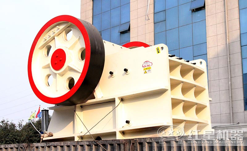 客户颚式破碎机发货现场