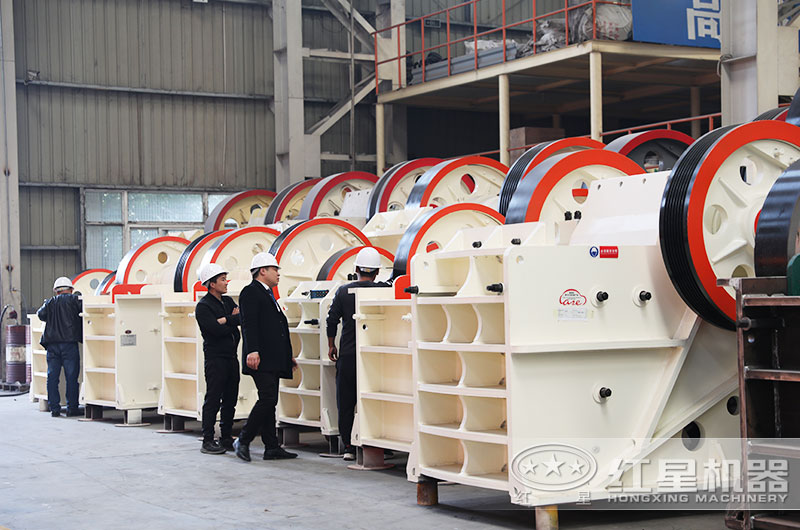 新型细碎颚式破碎机