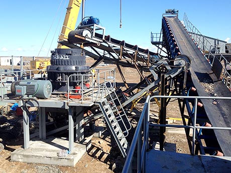 石英石制砂用哪种设备?石英石制沙流水线一套多少钱