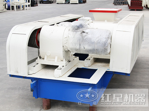 对辊破碎机实拍 对辊破碎机实拍