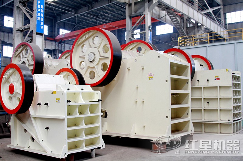 颚破机性型号多样，大小型都货源充足