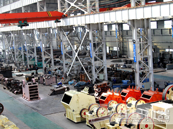 河南破碎机车间