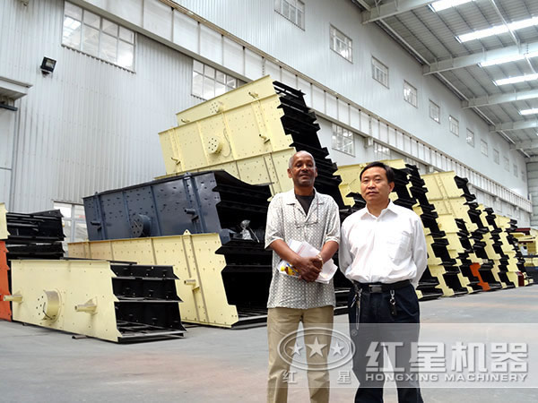 圆振动筛客户 圆振动筛客户